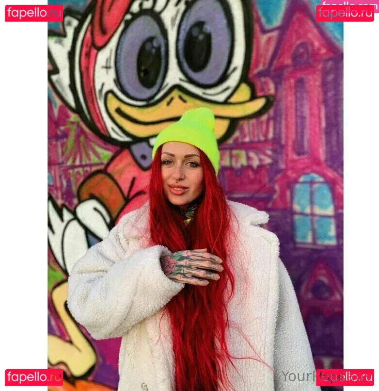 yourredlady Onlyfans Photo Gallery 