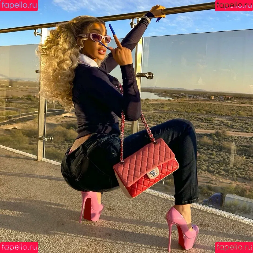 Cardi B Onlyfans Photo Gallery 