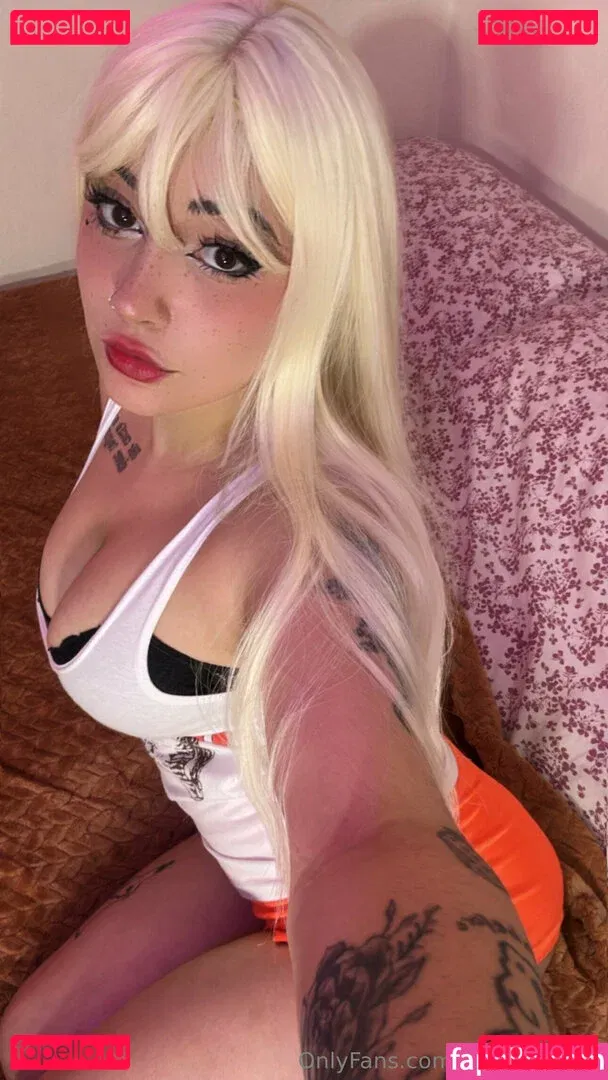 mimitsumiko Onlyfans Photo Gallery 