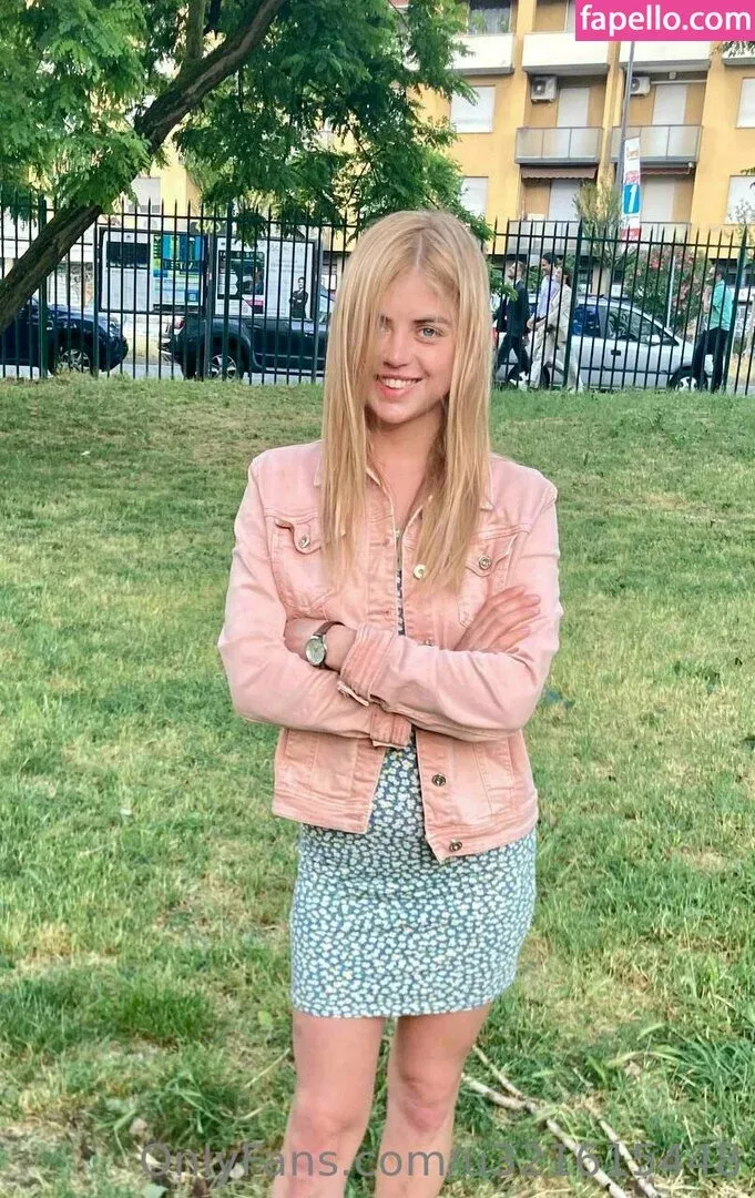 sandrateeny Onlyfans Photo Gallery 