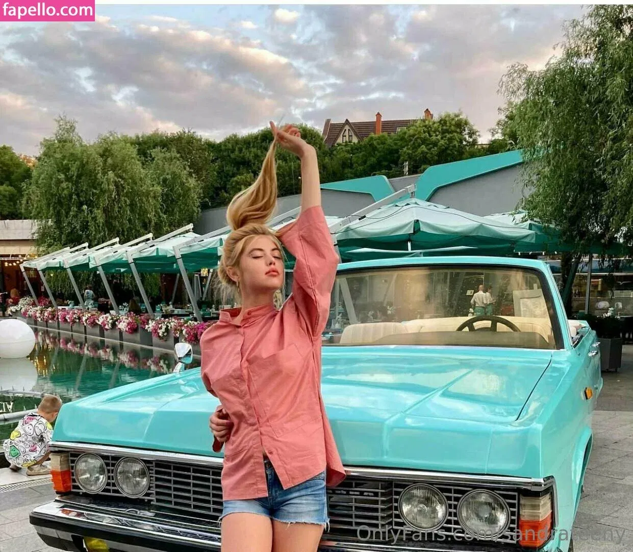 sandrateeny Onlyfans Photo Gallery 