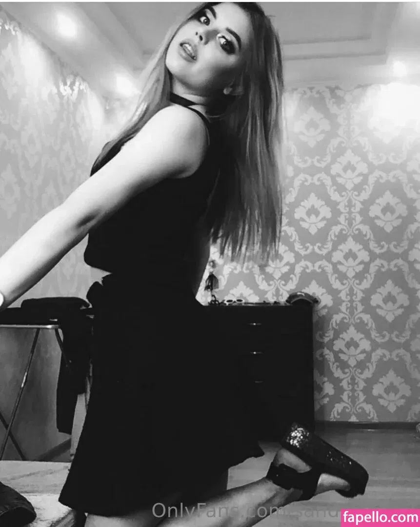 sandrateeny Onlyfans Photo Gallery 