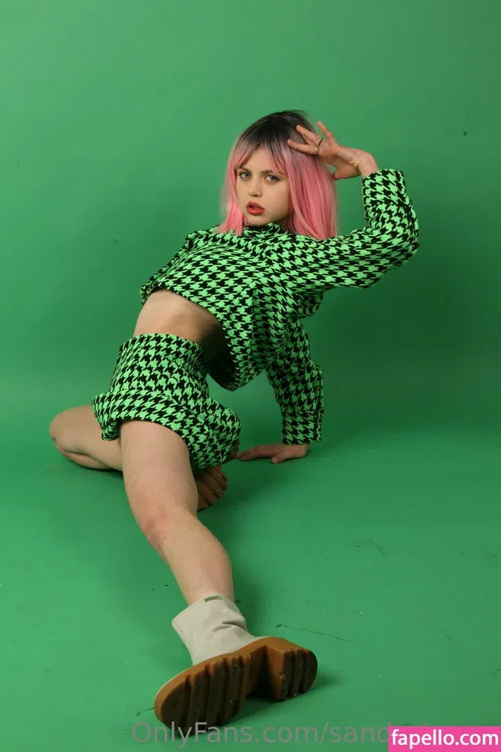 sandrateeny Onlyfans Photo Gallery 