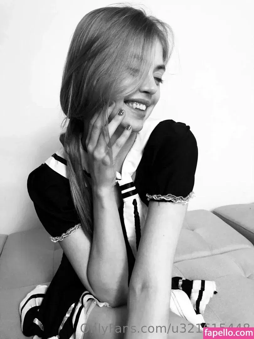 sandrateeny Onlyfans Photo Gallery 