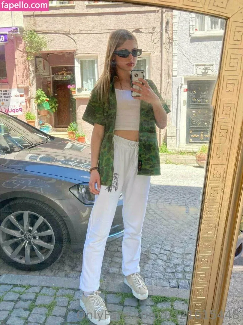 sandrateeny Onlyfans Photo Gallery 