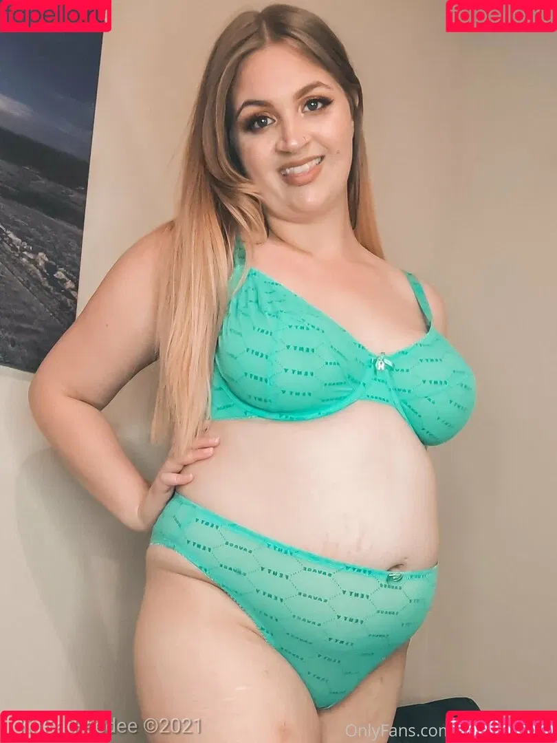 kinkycurvykat Onlyfans Photo Gallery 