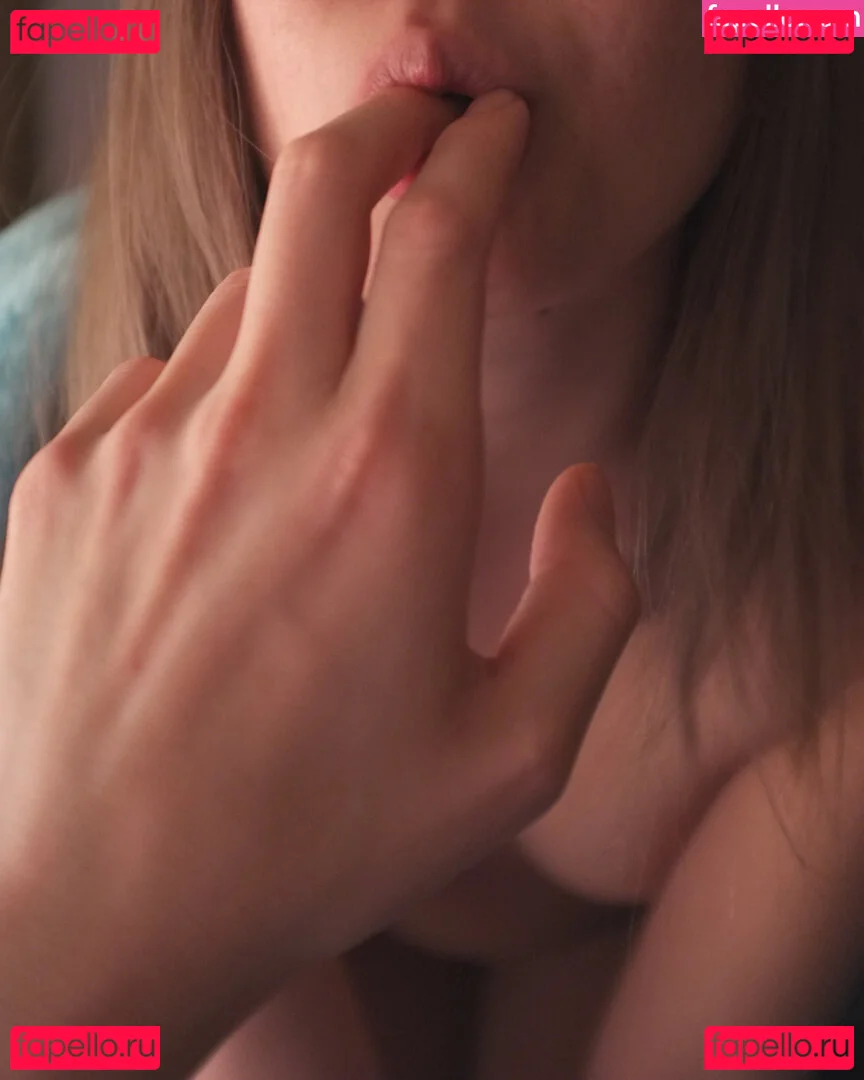 Insuh Yoon Onlyfans Photo Gallery 