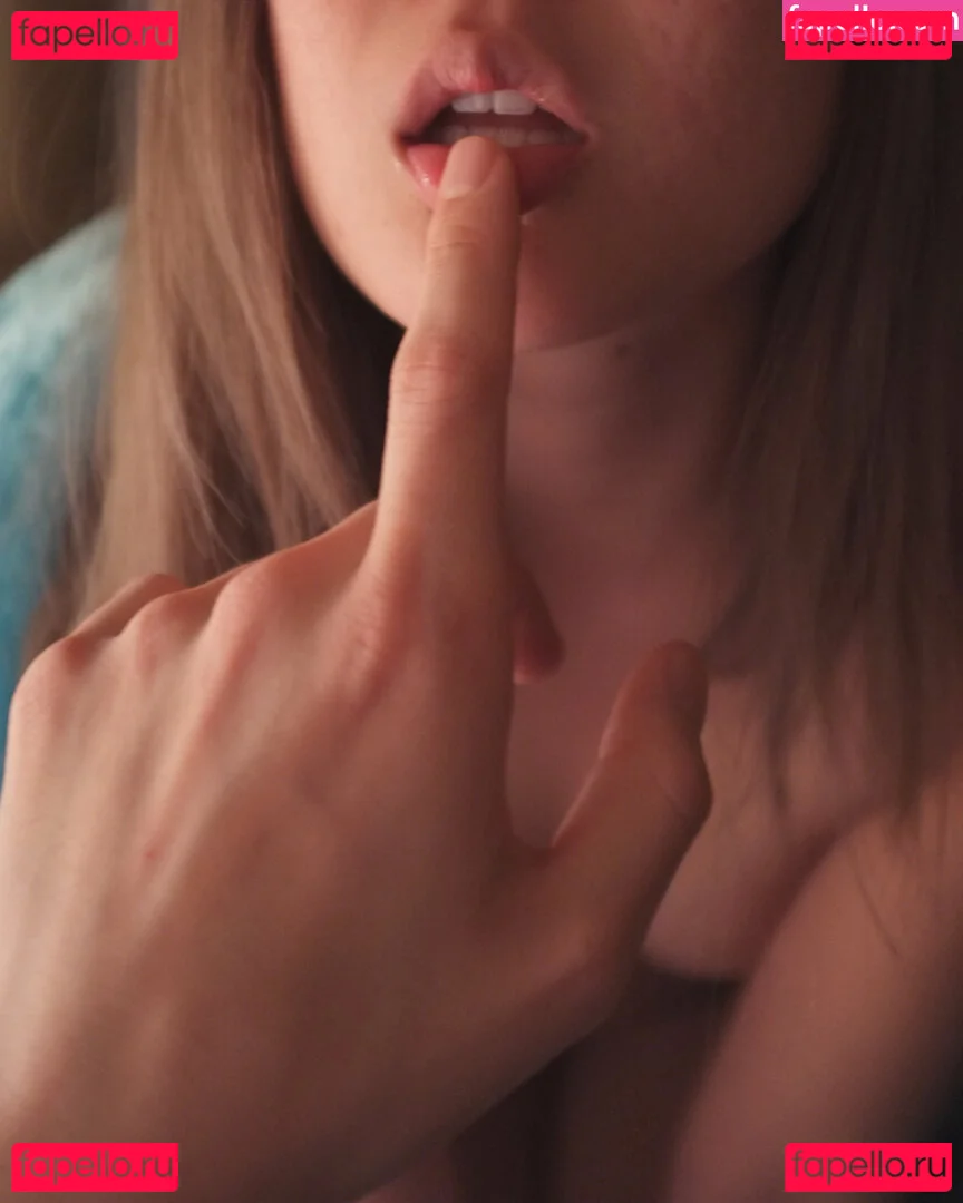 Insuh Yoon Onlyfans Photo Gallery 