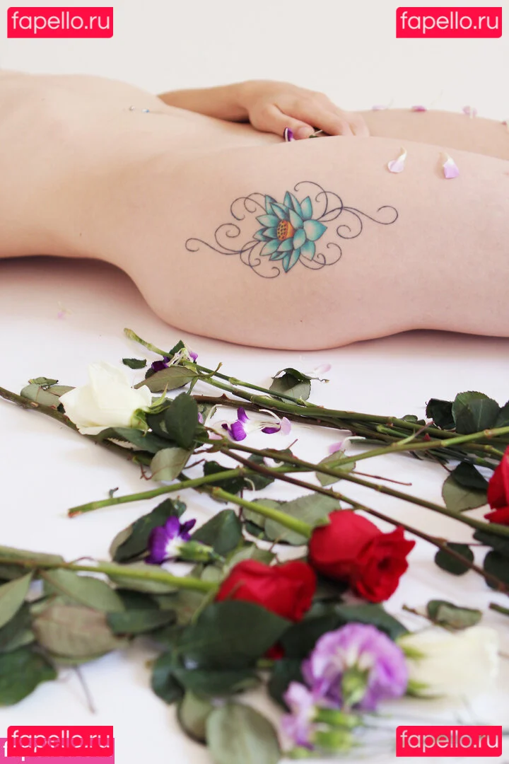 Insuh Yoon Onlyfans Photo Gallery 