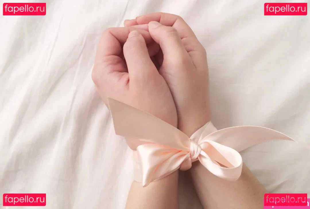 Insuh Yoon Onlyfans Photo Gallery 