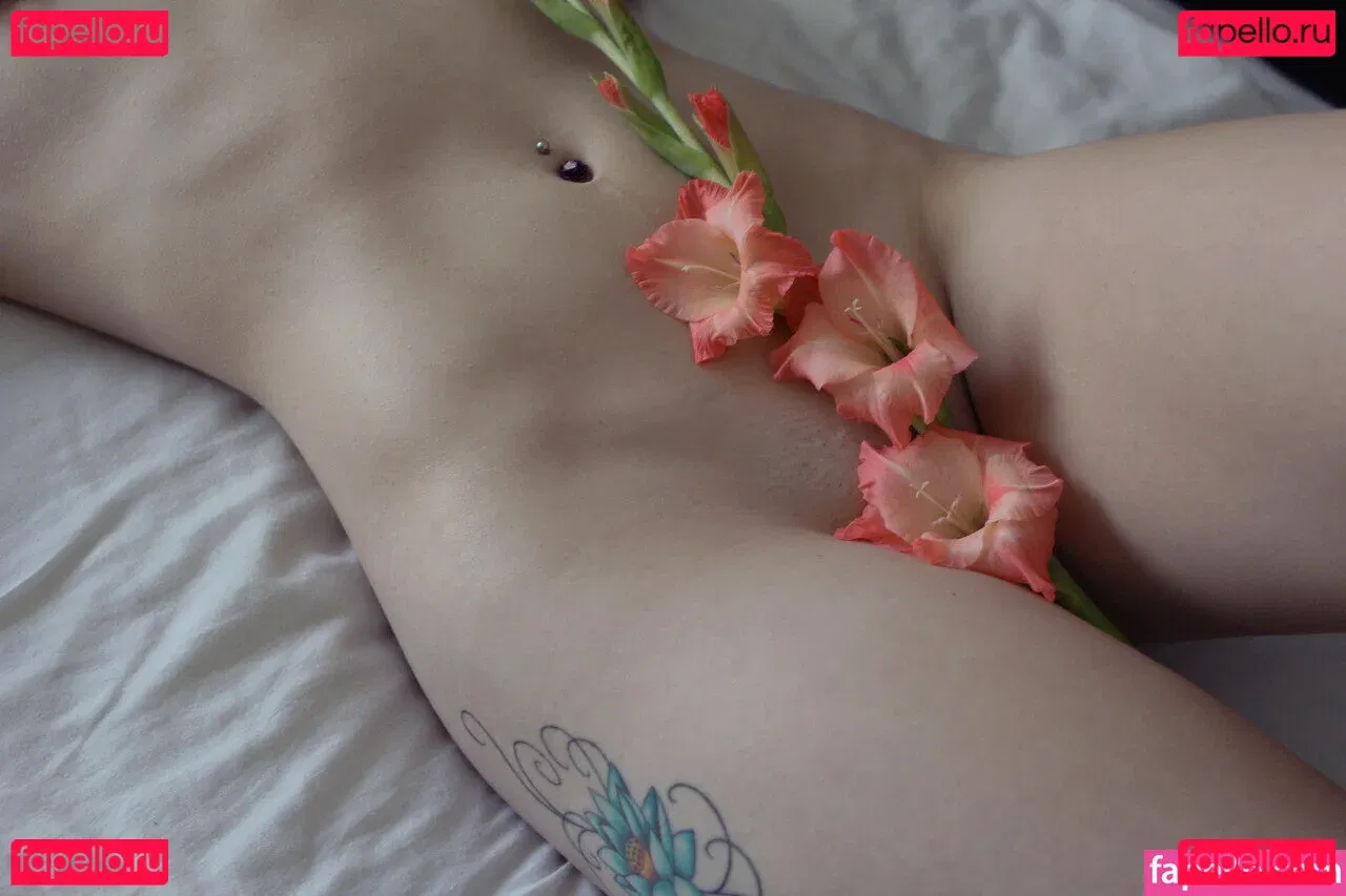 Insuh Yoon Onlyfans Photo Gallery 