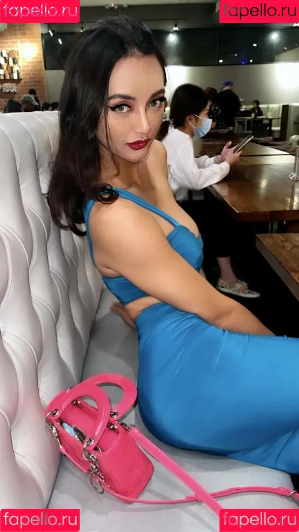 andreazhay Onlyfans Photo Gallery 