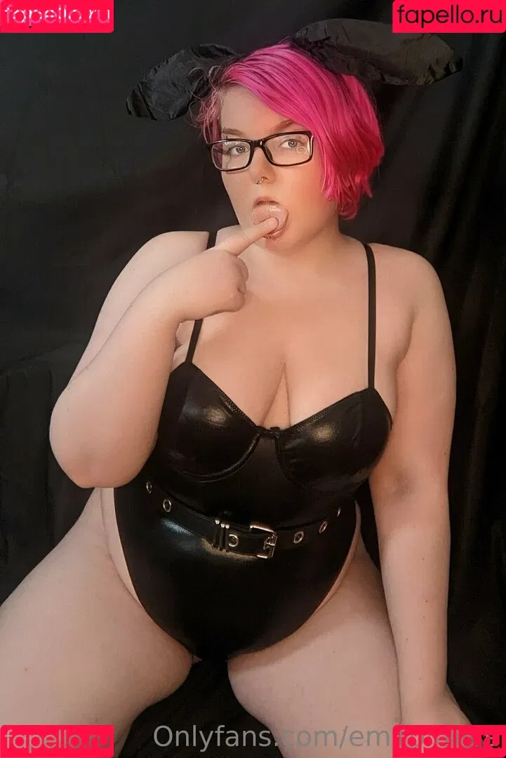 emopink69 Onlyfans Photo Gallery 
