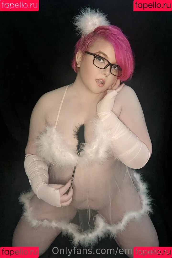 emopink69 Onlyfans Photo Gallery 