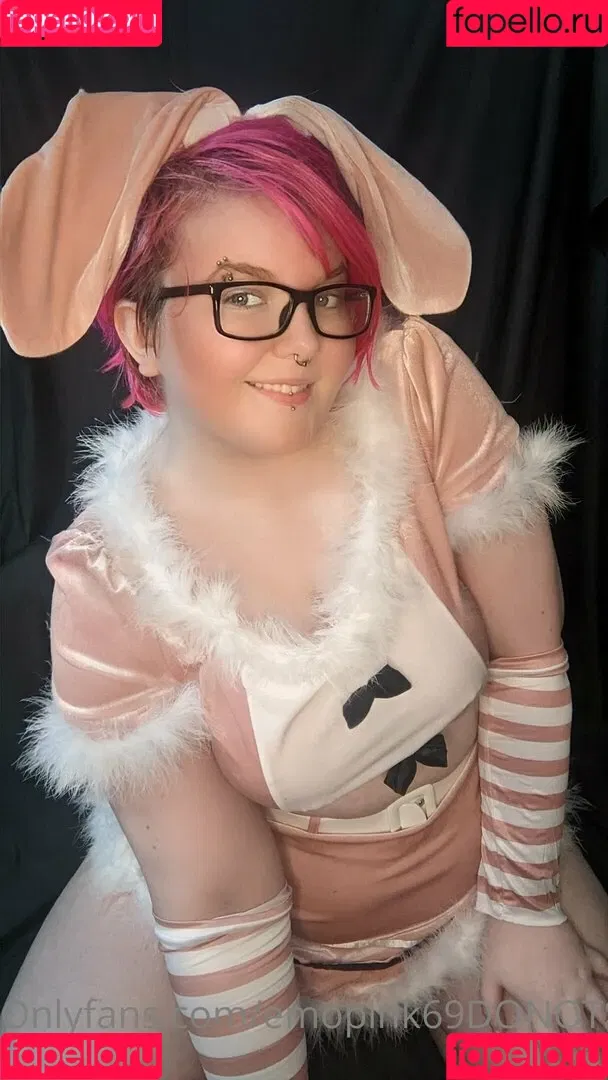emopink69 Onlyfans Photo Gallery 