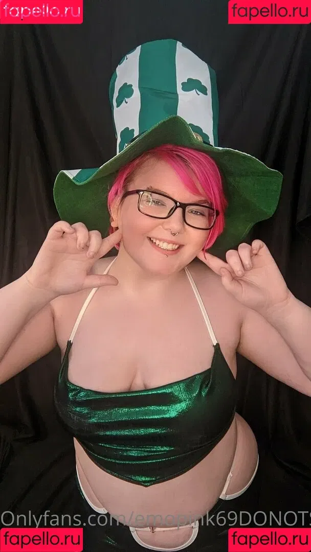 emopink69 Onlyfans Photo Gallery 