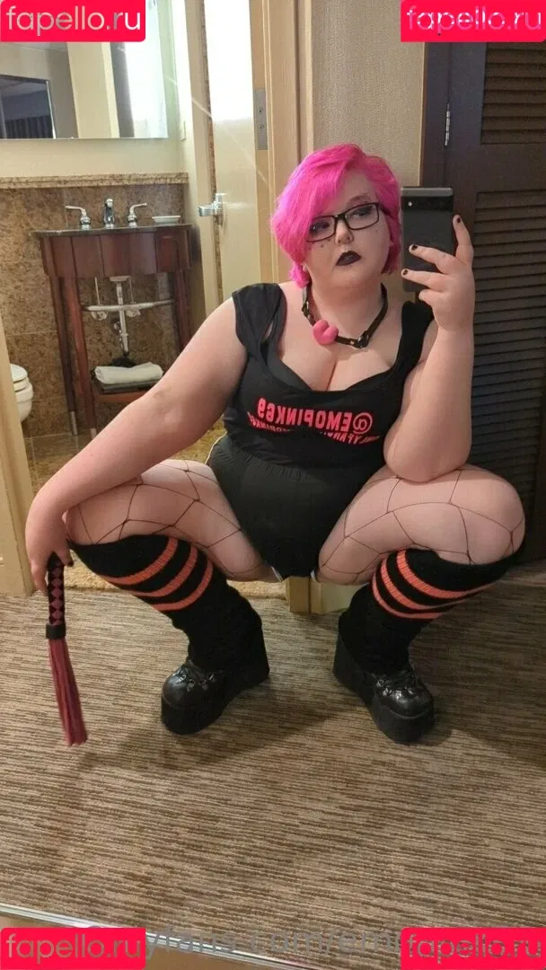 emopink69 Onlyfans Photo Gallery 
