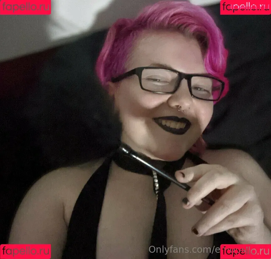 emopink69 Onlyfans Photo Gallery 