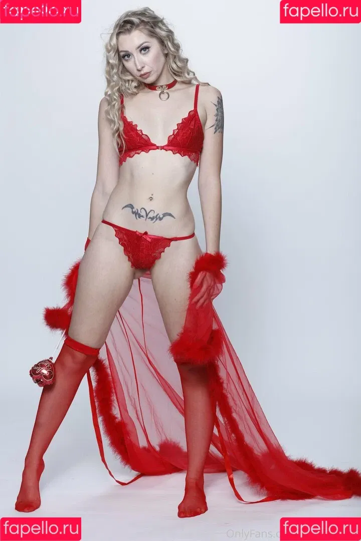 skyebaby95 Onlyfans Photo Gallery 