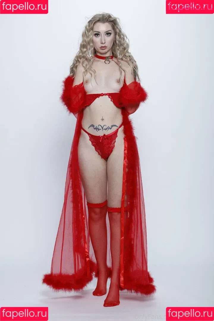 skyebaby95 Onlyfans Photo Gallery 