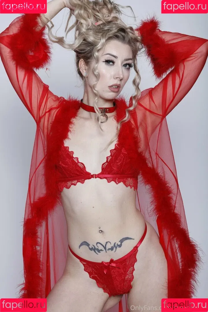 skyebaby95 Onlyfans Photo Gallery 