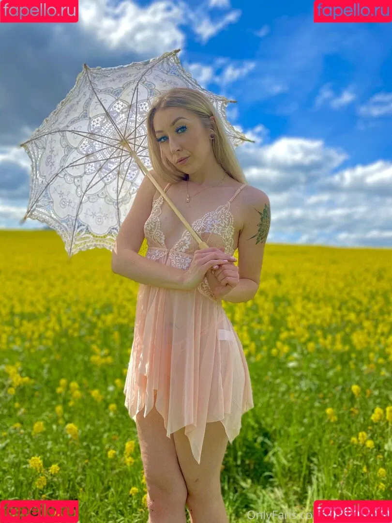 skyebaby95 Onlyfans Photo Gallery 