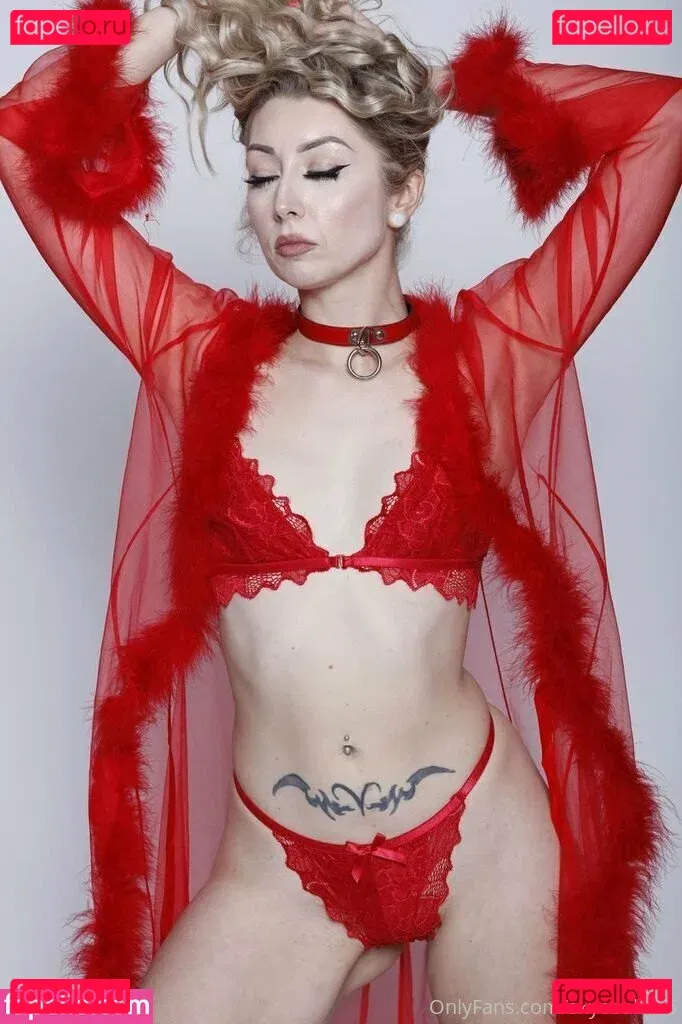 skyebaby95 Onlyfans Photo Gallery 