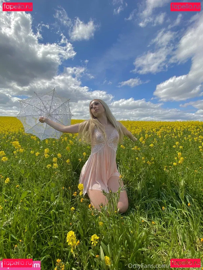 skyebaby95 Onlyfans Photo Gallery 