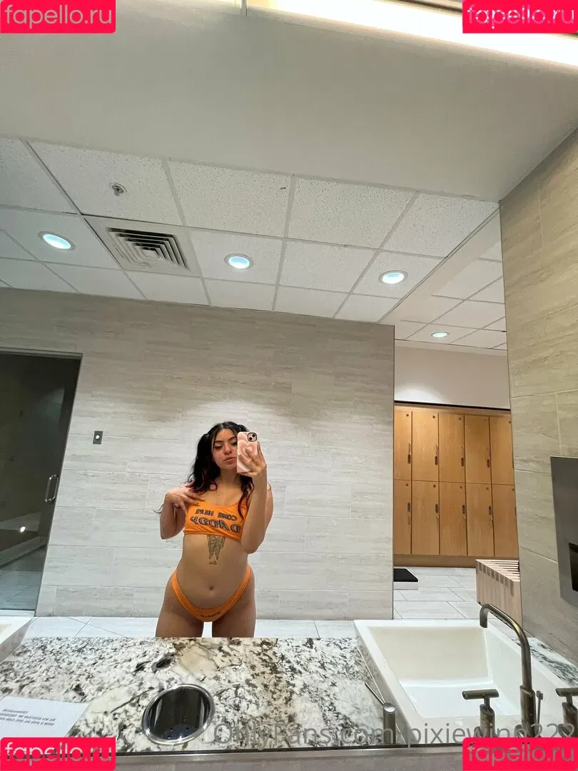 pixiewinn222 Onlyfans Photo Gallery 