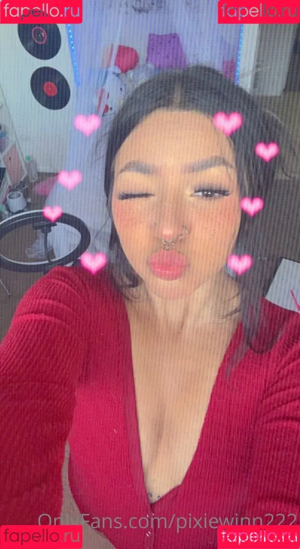 pixiewinn222 Onlyfans Photo Gallery 