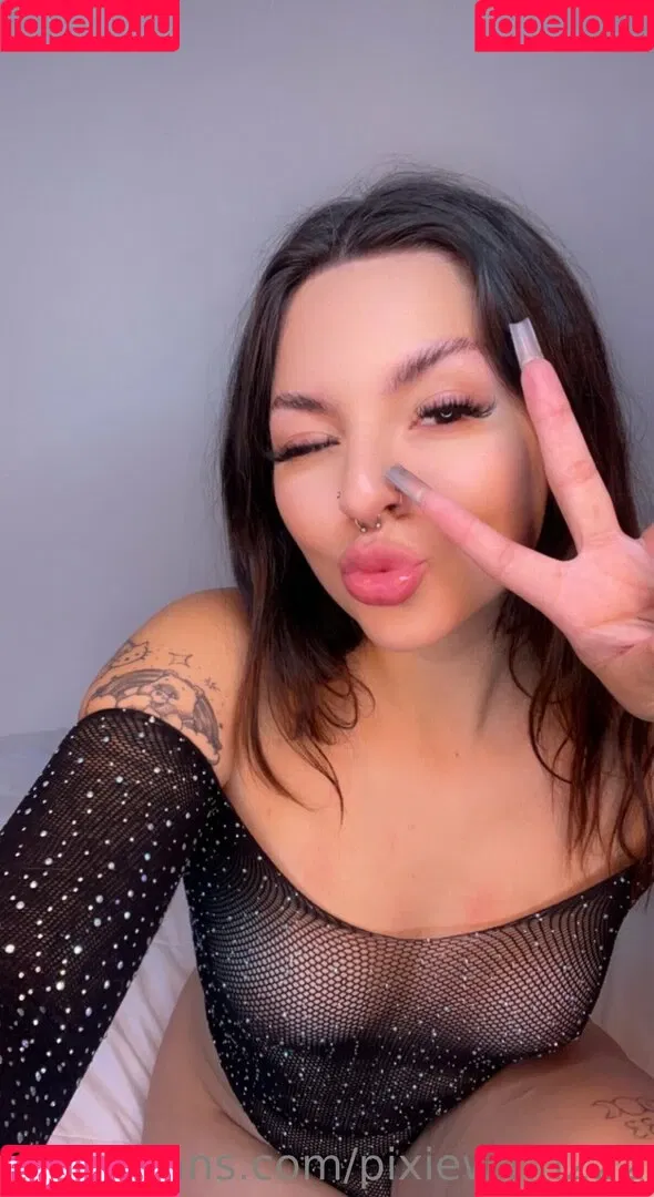 pixiewinn222 Onlyfans Photo Gallery 
