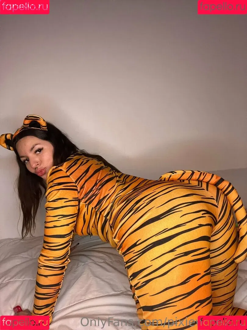 pixiewinn222 Onlyfans Photo Gallery 