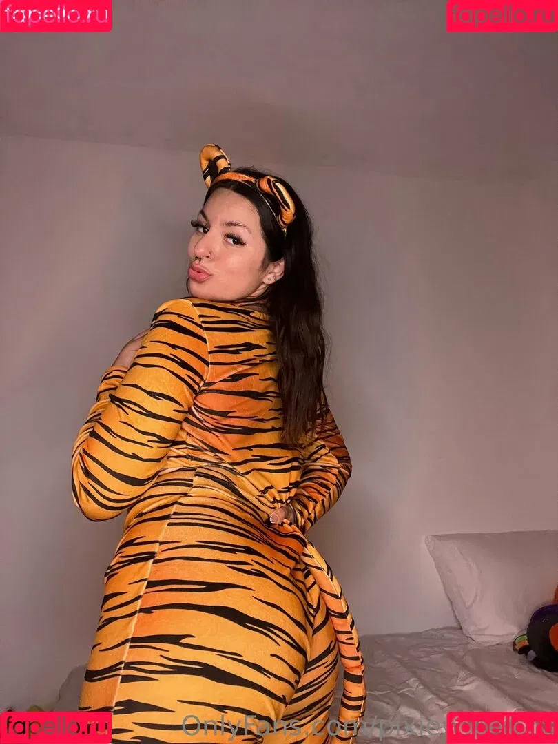 pixiewinn222 Onlyfans Photo Gallery 
