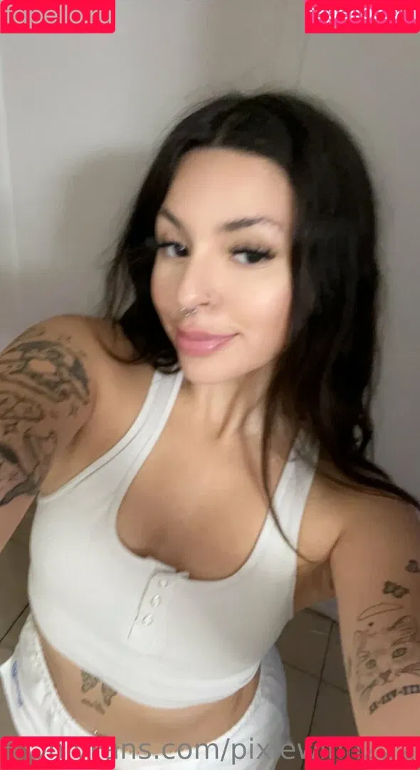 pixiewinn222 Onlyfans Photo Gallery 