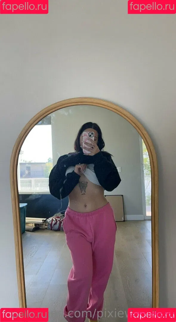 pixiewinn222 Onlyfans Photo Gallery 