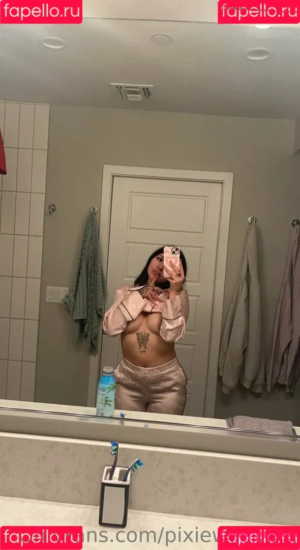 pixiewinn222 Onlyfans Photo Gallery 