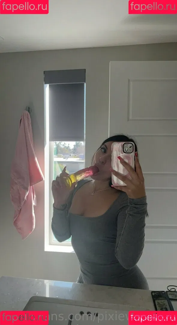 pixiewinn222 Onlyfans Photo Gallery 