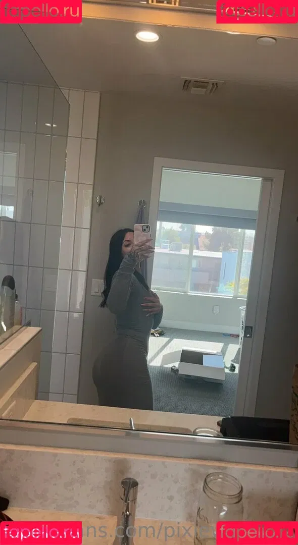 pixiewinn222 Onlyfans Photo Gallery 