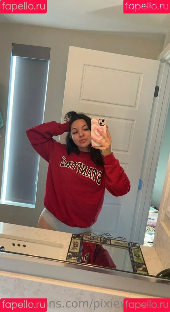 pixiewinn222 Onlyfans Photo Gallery 