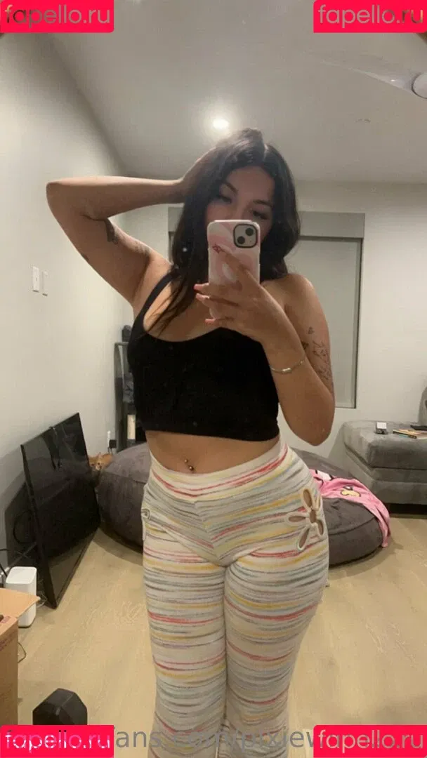 pixiewinn222 Onlyfans Photo Gallery 