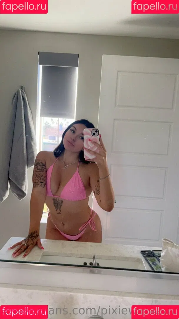 pixiewinn222 Onlyfans Photo Gallery 