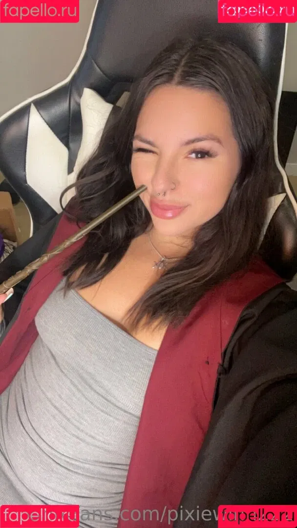 pixiewinn222 Onlyfans Photo Gallery 