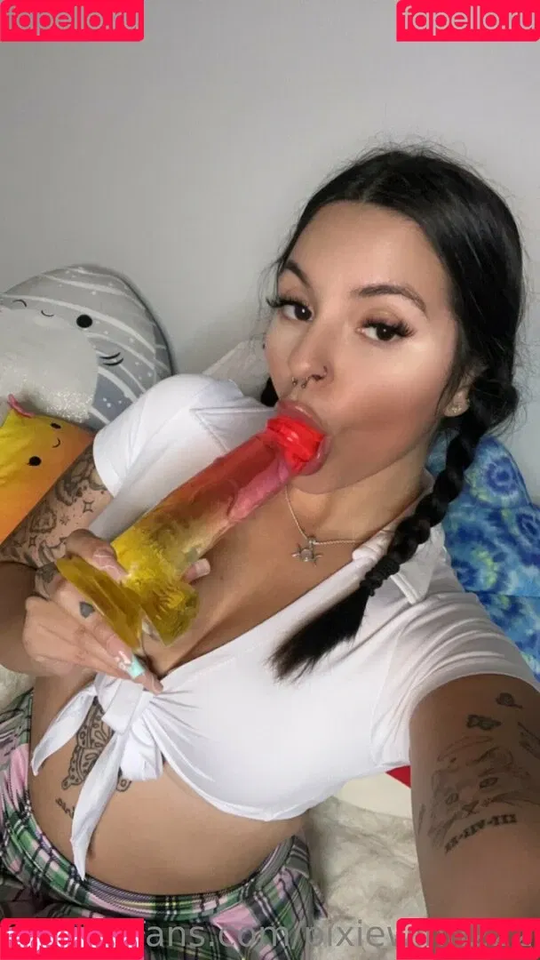 pixiewinn222 Onlyfans Photo Gallery 