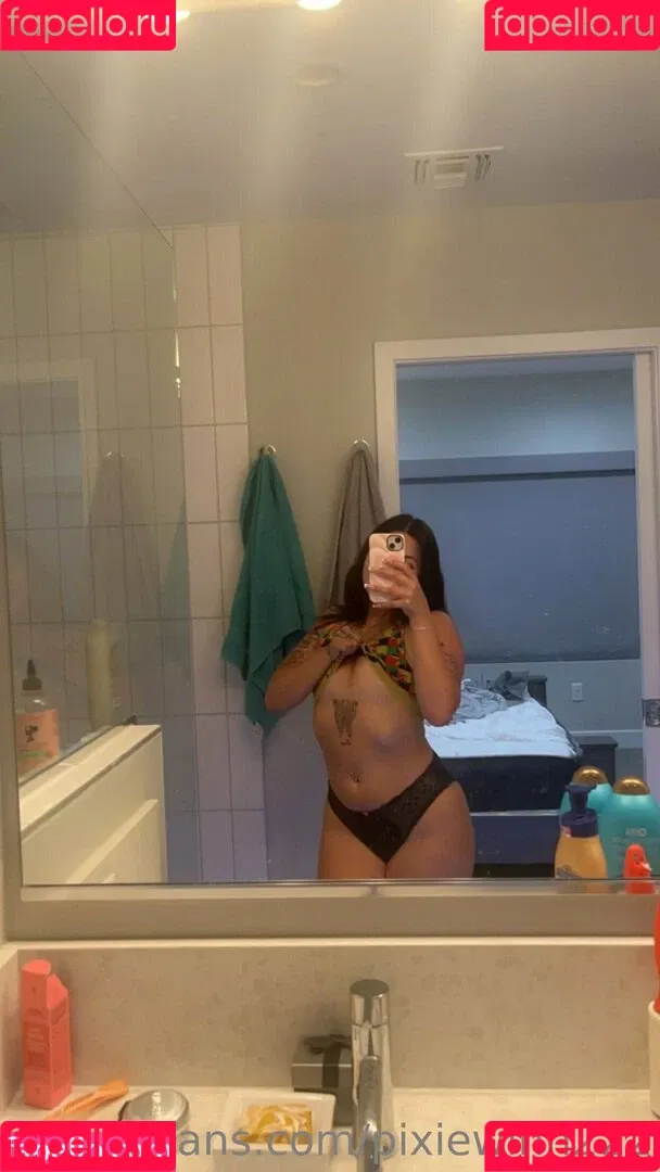 pixiewinn222 Onlyfans Photo Gallery 