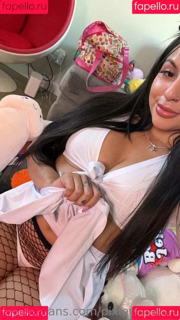 pixiewinn222 Onlyfans Photo Gallery 