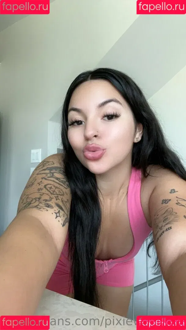 pixiewinn222 Onlyfans Photo Gallery 