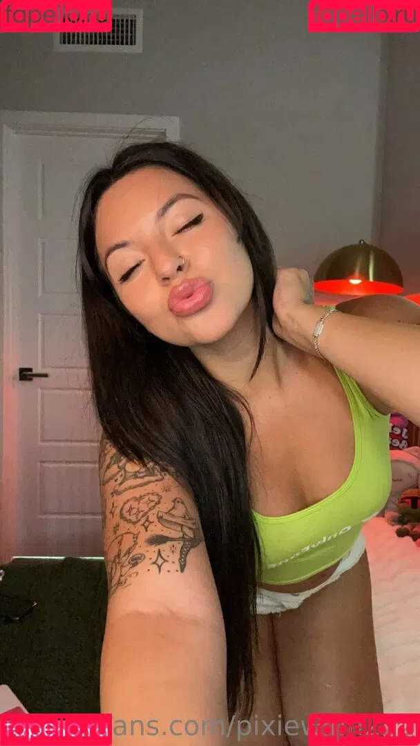 pixiewinn222 Onlyfans Photo Gallery 