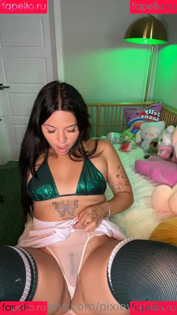 pixiewinn222 Onlyfans Photo Gallery 