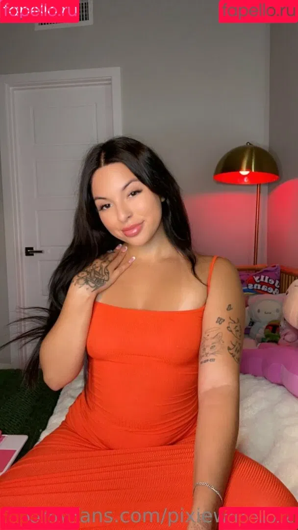 pixiewinn222 Onlyfans Photo Gallery 