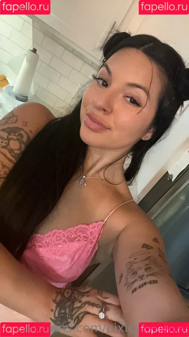 pixiewinn222 Onlyfans Photo Gallery 
